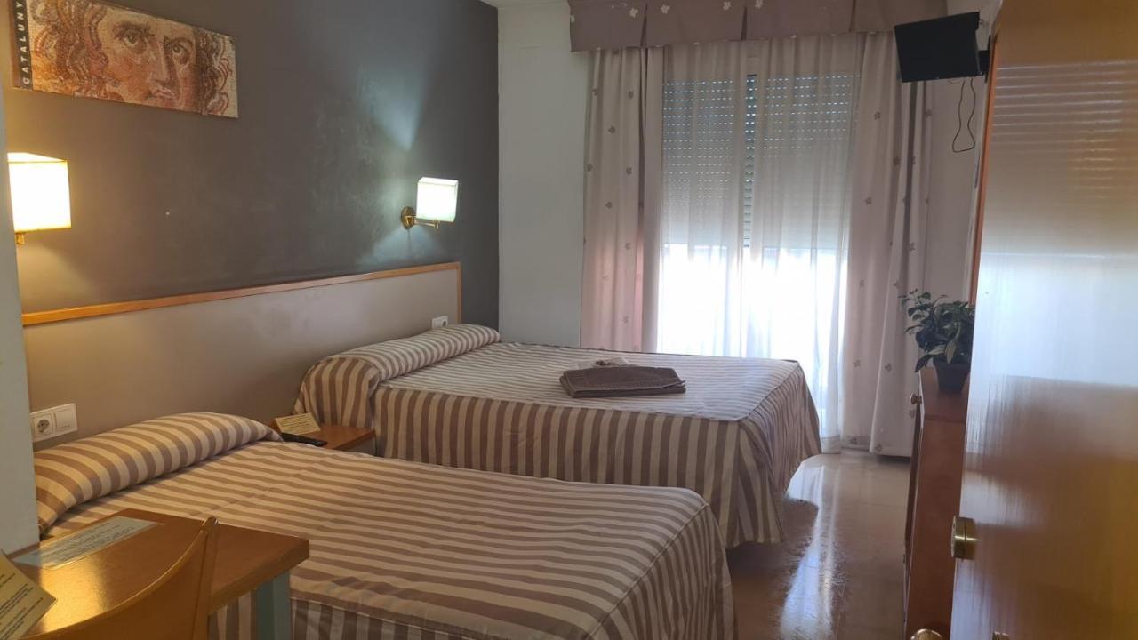 Hotel Cosmos Tarragona Zewnętrze zdjęcie
