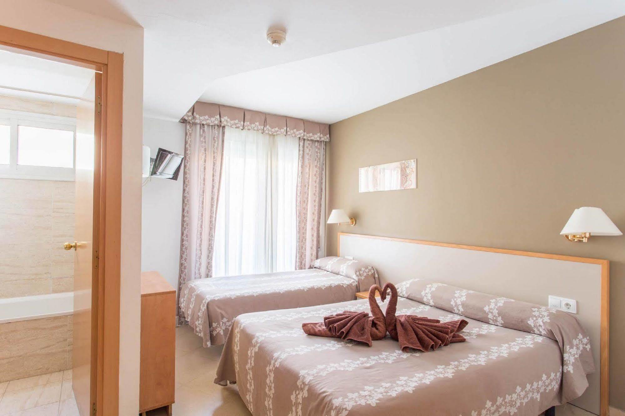 Hotel Cosmos Tarragona Zewnętrze zdjęcie
